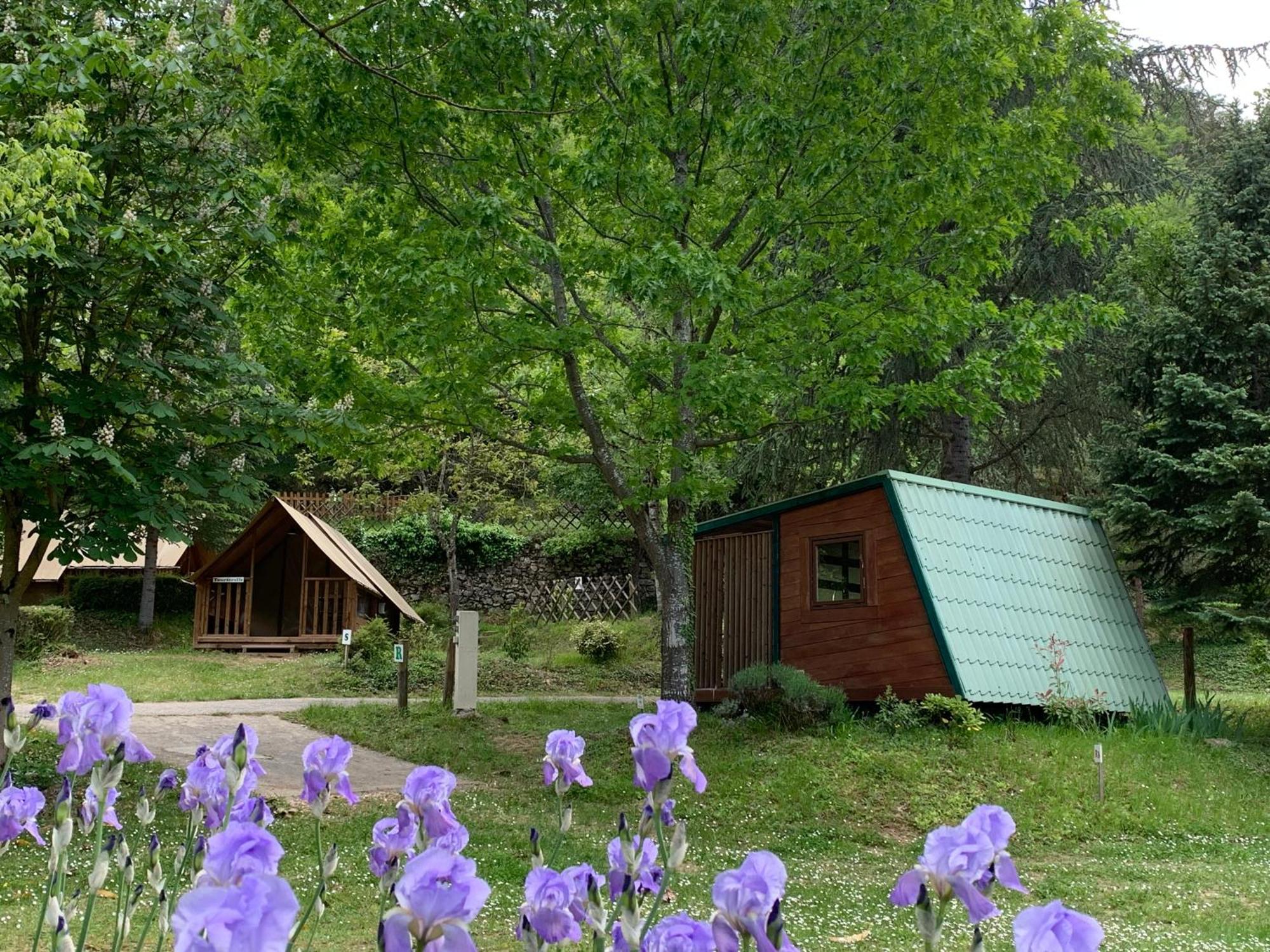 Calme Et Nature Iserand Campsite Vion (Ardeche)